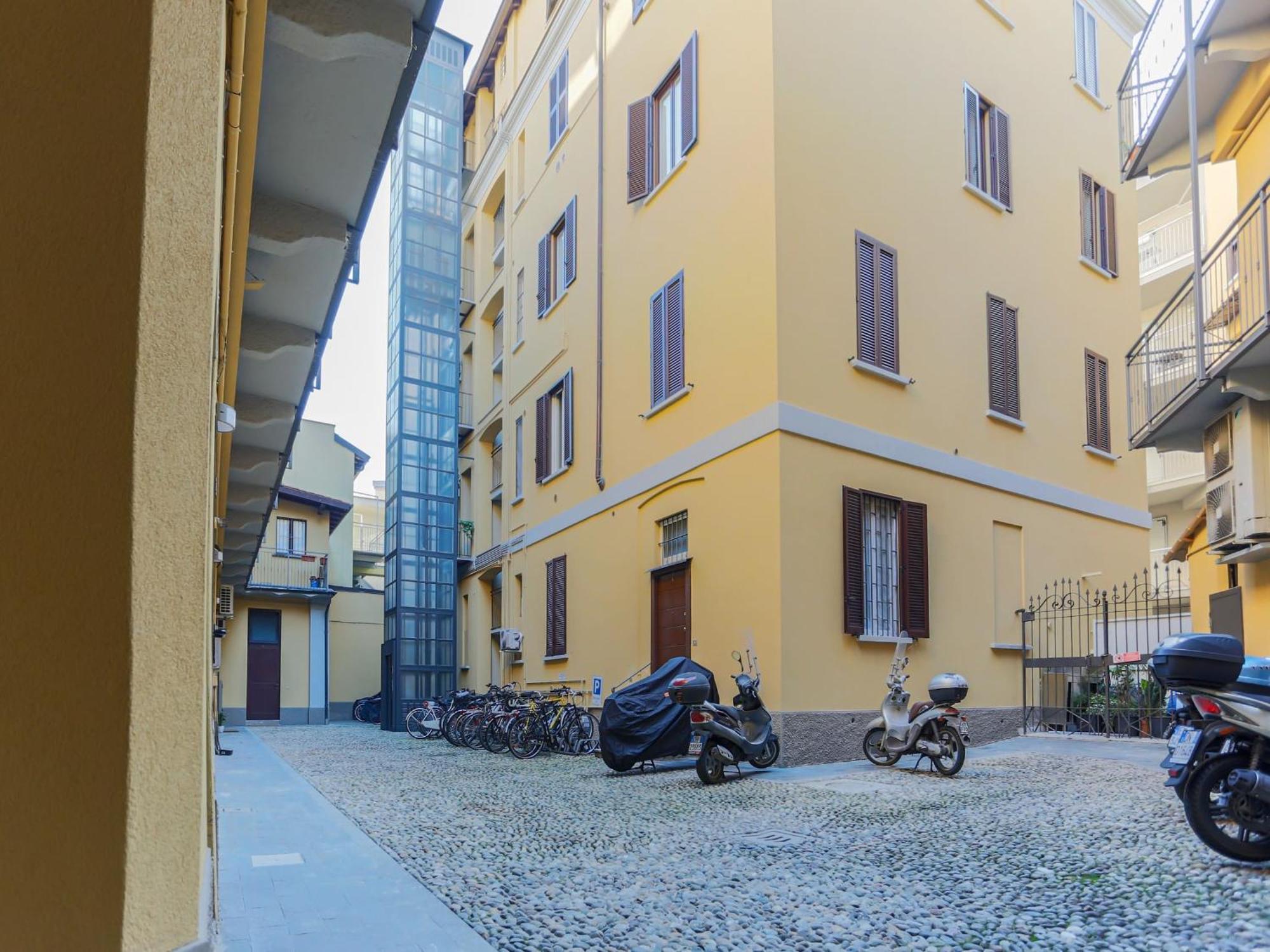 The Best Rent - Spacious Two Bedrooms Apartment Near Porta Romana Milano Esterno foto